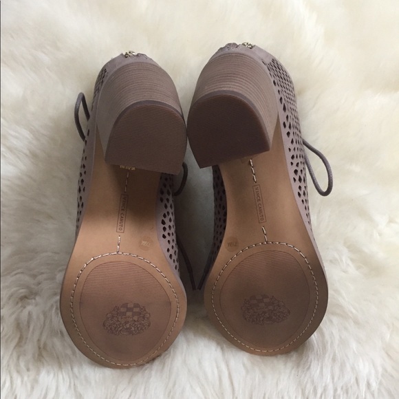 Vince Camuto Tulina Lace Up Sandals In Smoke Cloud - Picture 6 of 7